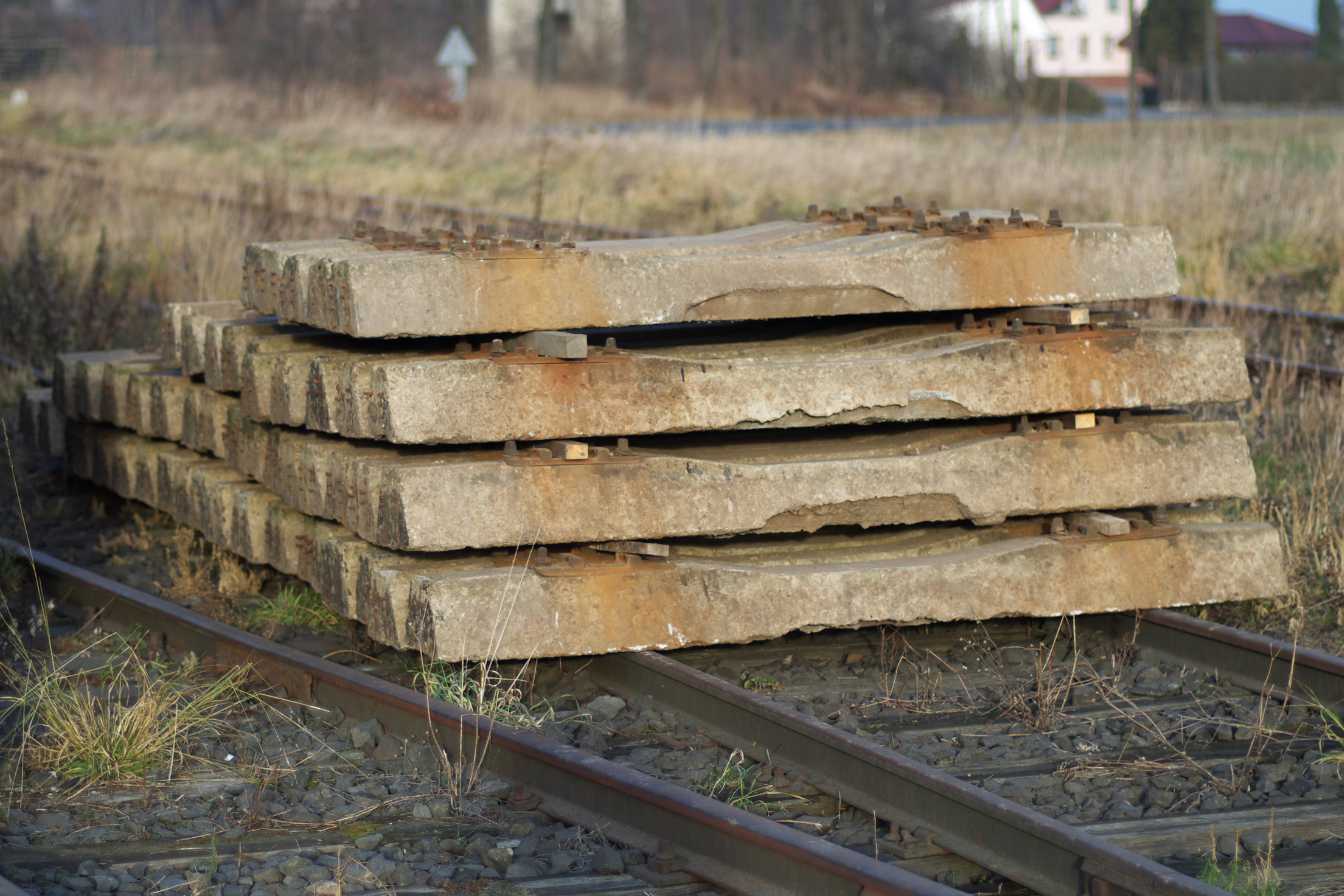 ou-trouver-des-traverses-de-chemin-de-fer-a-donner-2